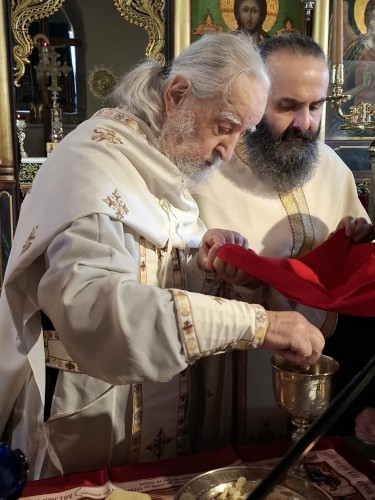 Η Θ. Λειτουργία του Αγίου Ιακώβου του Αδελφοθέου στην Ι.Μ. Μεταμορφώσεως του Σωτήρος Κύμης gallery image 9