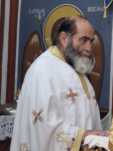 Πρωτοχρονιάτικη Θεία Λειτουργία στη Μητρόπολη Καρυστίας gallery image 1