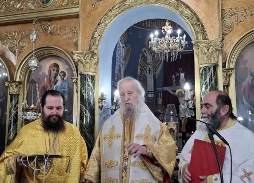 Πρωτοχρονιάτικη Θεία Λειτουργία στη Μητρόπολη Καρυστίας gallery image 4