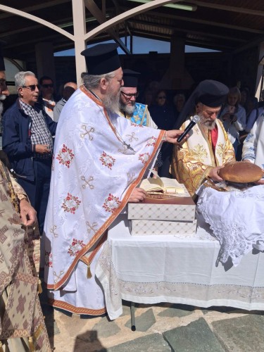 Πάνδημη Αρχιερατική Θεία Λειτουργία gallery image 60