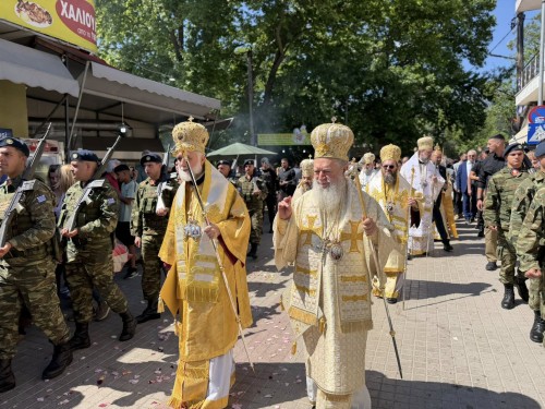 Αρχιερατικό Συλλείτουργο και Λιτανεία σκηνώματος επί τη εορτεί του Αγίου Ιωάννου του Ρώσου gallery image 48