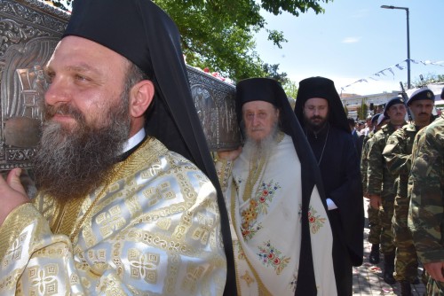 Αρχιερατικό Συλλείτουργο και Λιτανεία σκηνώματος επί τη εορτεί του Αγίου Ιωάννου του Ρώσου gallery image 54